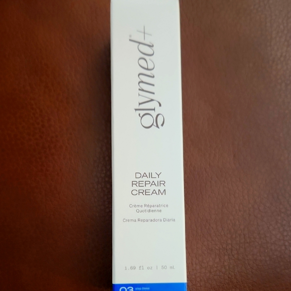 Daily Repair Cream - White